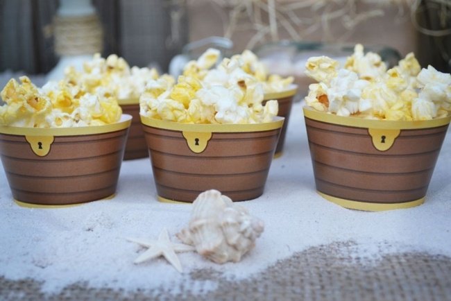 pirate_birthday_party_dessert_table_293948