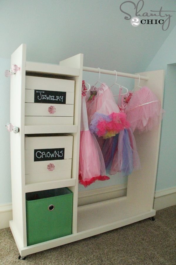 35 ideias para organizar as fantasias das crianças - Just Real Moms