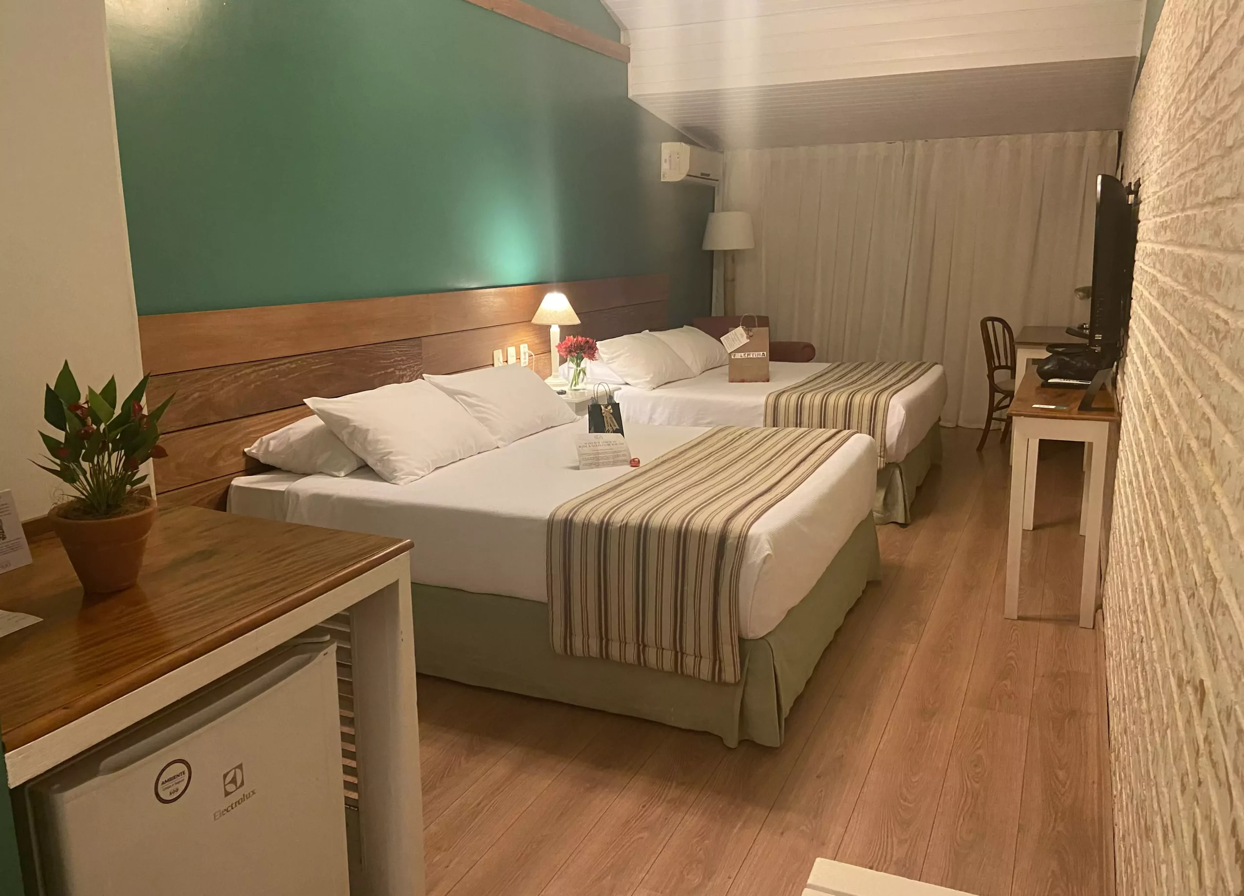 Quarto Hotel Hotel Golfe Clube dos 500 Just Real Moms